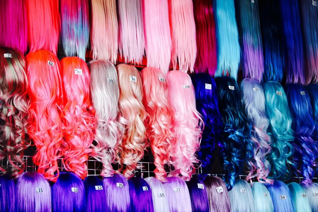 wigs, multicoloured, dress-1143662.jpg